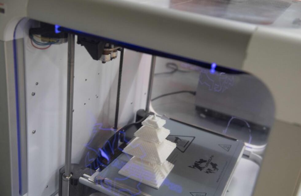Las impresoras 3D llegaron a las escuelas técnicas de Río Negro
