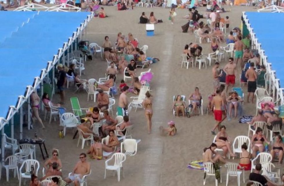 "Ahora Verano": se podrán alquilar carpas y sombrillas en cuotas