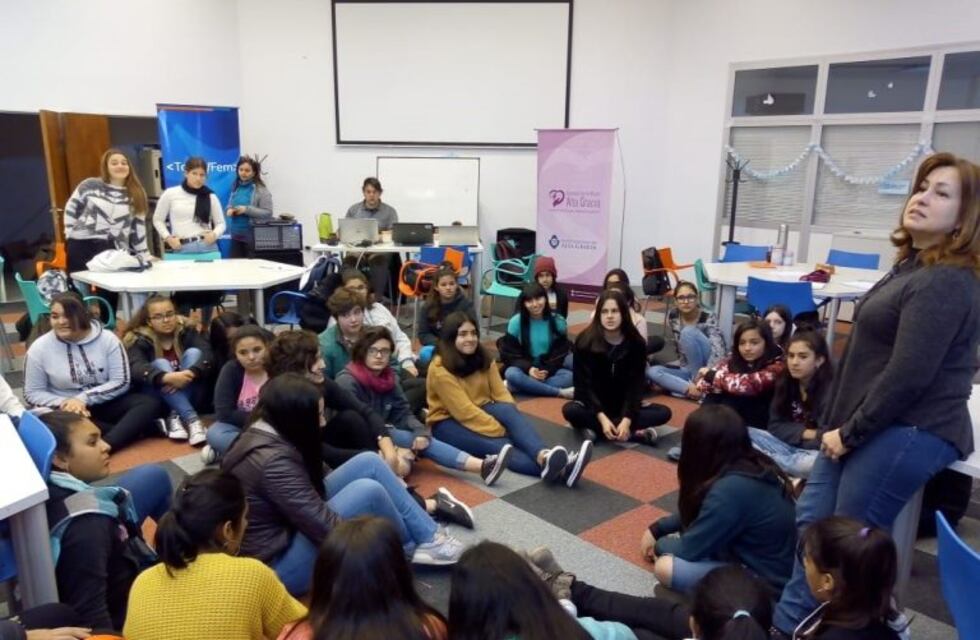 Está en marcha el Programa "Tecno Fem" en Alta Gracia
