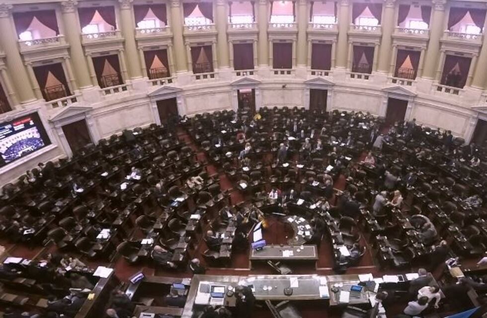 Diputados: oficializaron un aumento en los ingresos de hasta un 133% por viáticos