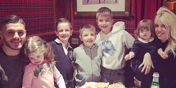 Mauro Icardi festejo su cumpleaños número 26\u002E (Archivo)