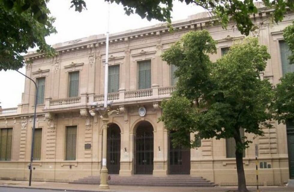 Elecciones en Azul: limitarán el transitó en los centros de votación