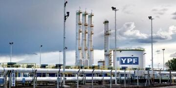 Gazprom espera firmar un acuerdo con YPF para extraer gas en Neuquén\u002E