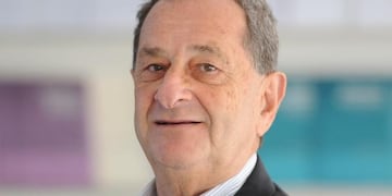 El Dr\u002E Bernardo Kosacoff cuenta con una reconocida trayectoria y un premio Konex Platino\u002E (Prensa UNRaf)