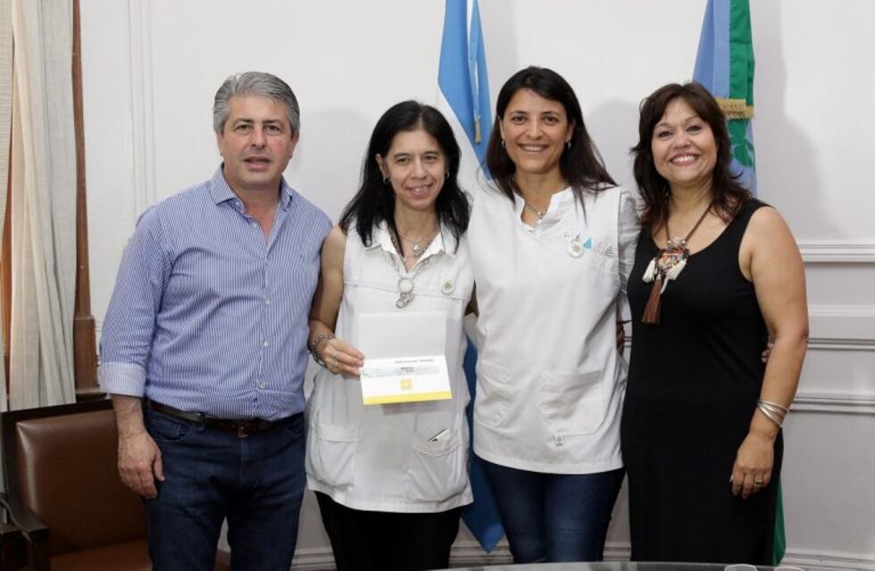 El intendente entregó fondos educativos