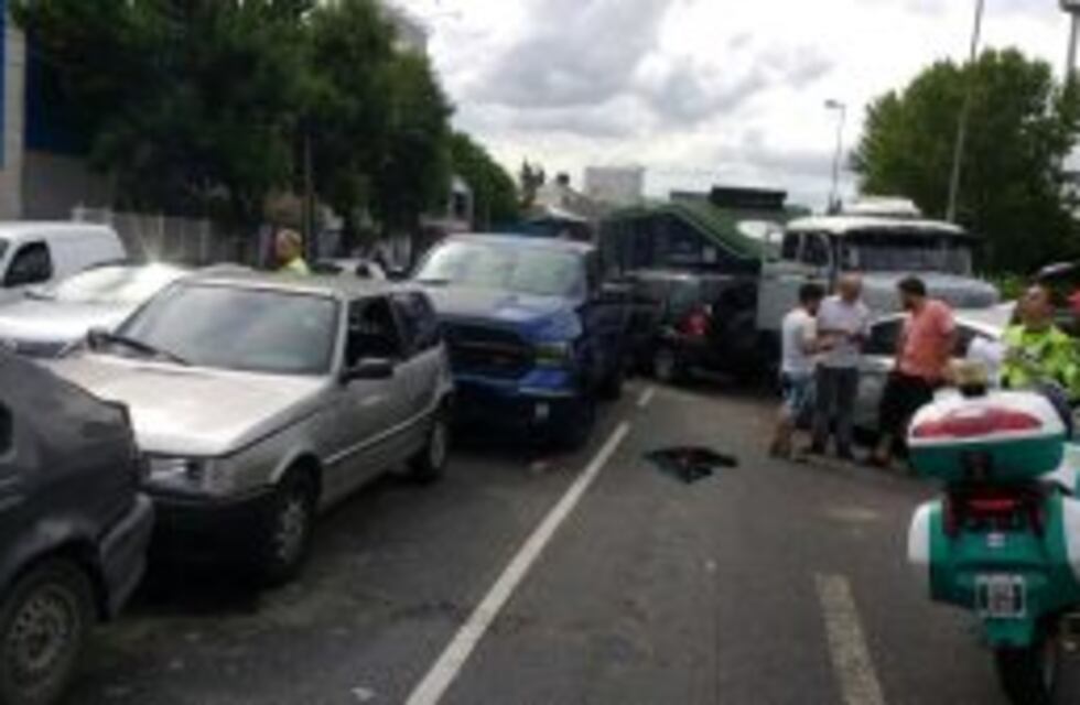 Cinco personas resultaron heridas en un choque entre ocho vehículos en la Panamericana