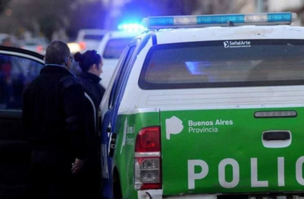 Atan y roban a una pareja de jubilados a los que sorprenden dormidos en Ensenada