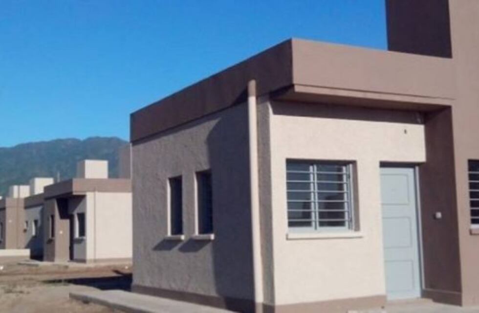 La Rioja tiene en ejecución 800 viviendas sociales