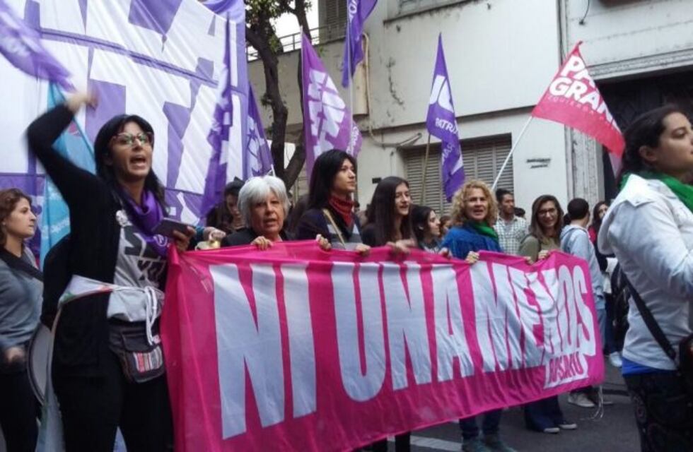 Rosario se sumó al pedido de justicia por Micaela y marchó hacia los Tribunales