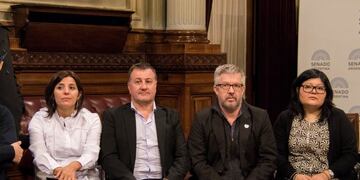 Reunión en el Senado por las asignaciones familiares