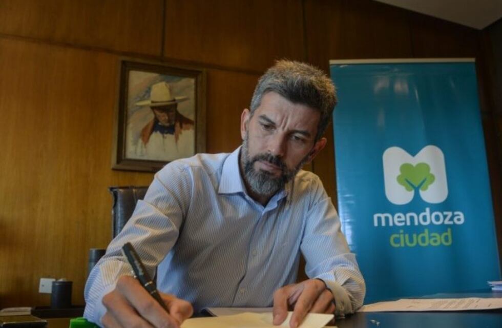Ulpiano Suarez pide nuevas flexibilizaciones para bares y comercios