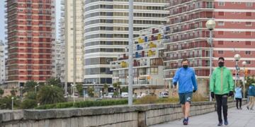 Los contagios de coronavirus en Mar del Plata se extendieron a una pesquera y un centro oftalmológico (Foto: Twitter @mpdsalud)
