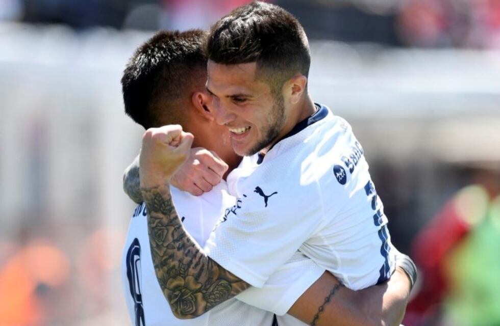 Independiente lo dio vuelta y le ganó 2-1 a Chacarita en San Martín