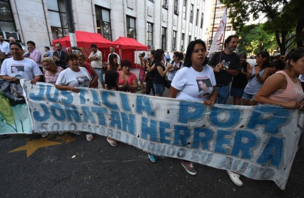 El último policía preso por el caso Jonatan Herrera recupera la libertad