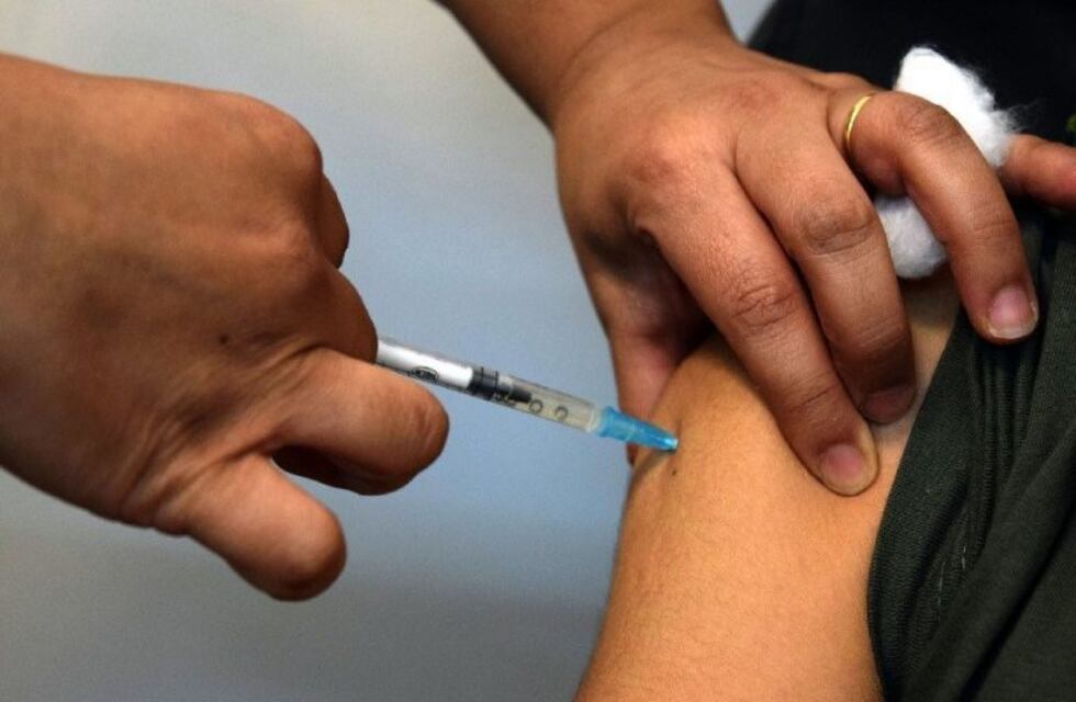 Después de un año y medio vuelven a estar disponibles las dosis de los 11 años de la vacuna contra la meningitis