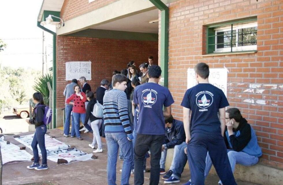 Separaron a un profesor de la EPET n°3 señalado por acosar a cuatro alumnas