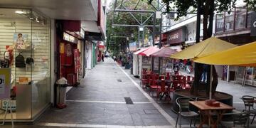 Los comercios de Córdoba piden que se revea el horario de apertura\u002E