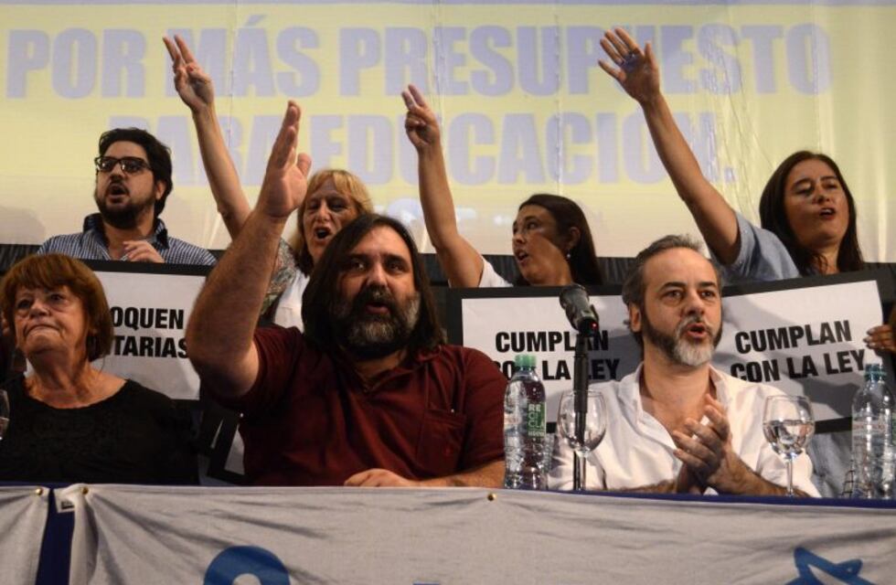 Convocarán a los docentes bonaerenses a negociar paritarias este jueves