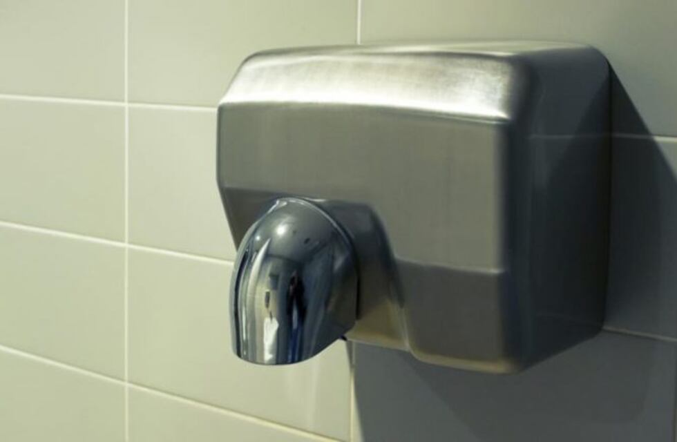 Después de ver esta foto, no vas a volver a querer pisar un baño público