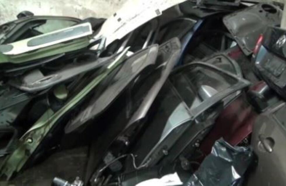 Secuestraron más de 300 autopartes robadas en talleres mecánicos en Parque Avellaneda, Flores y Mataderos