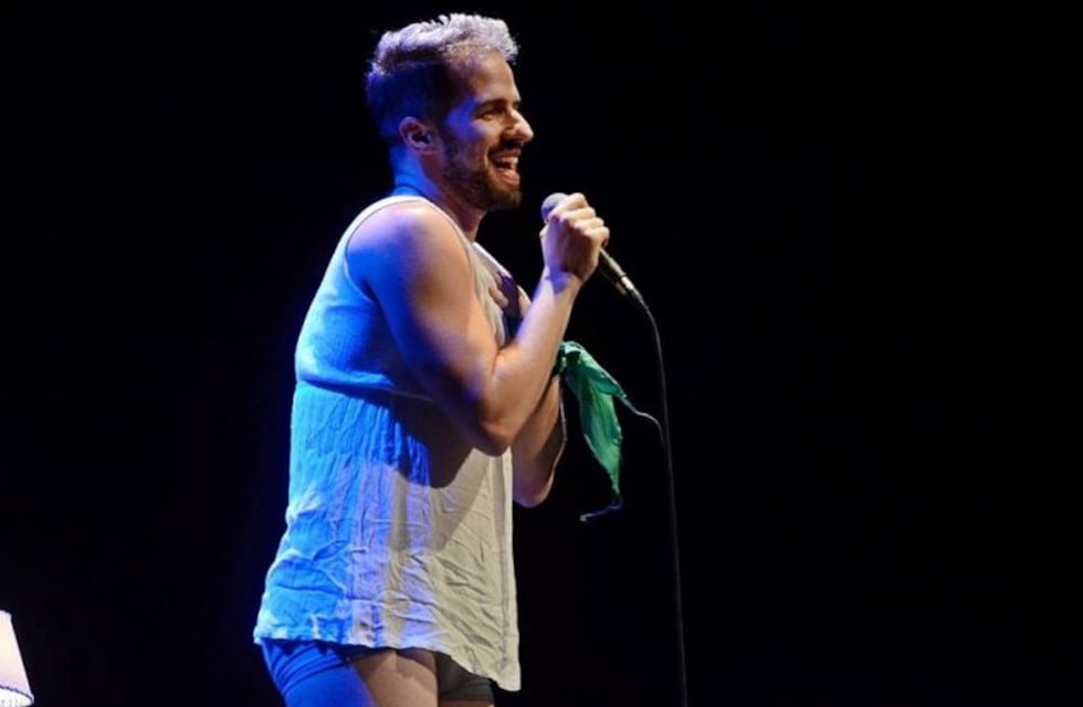 Indignación en Chaco por la burla de un instagramer hacia un anciano artesano qom