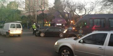 Choque en Patricias Mendocinas y Colón