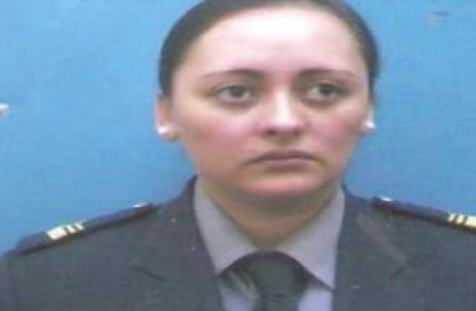 Femicidio en Garupá: una policía fue hallada asesinada en la cama de su casa