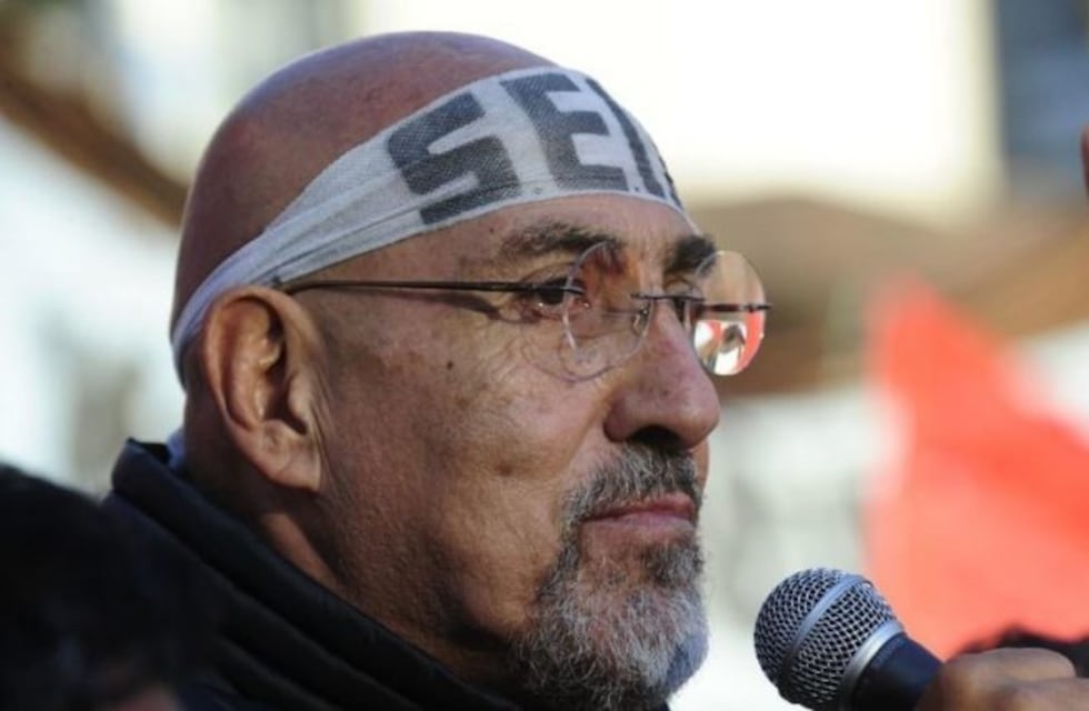 El "Perro" Santillan convocó a un paro ante la visita de Macri