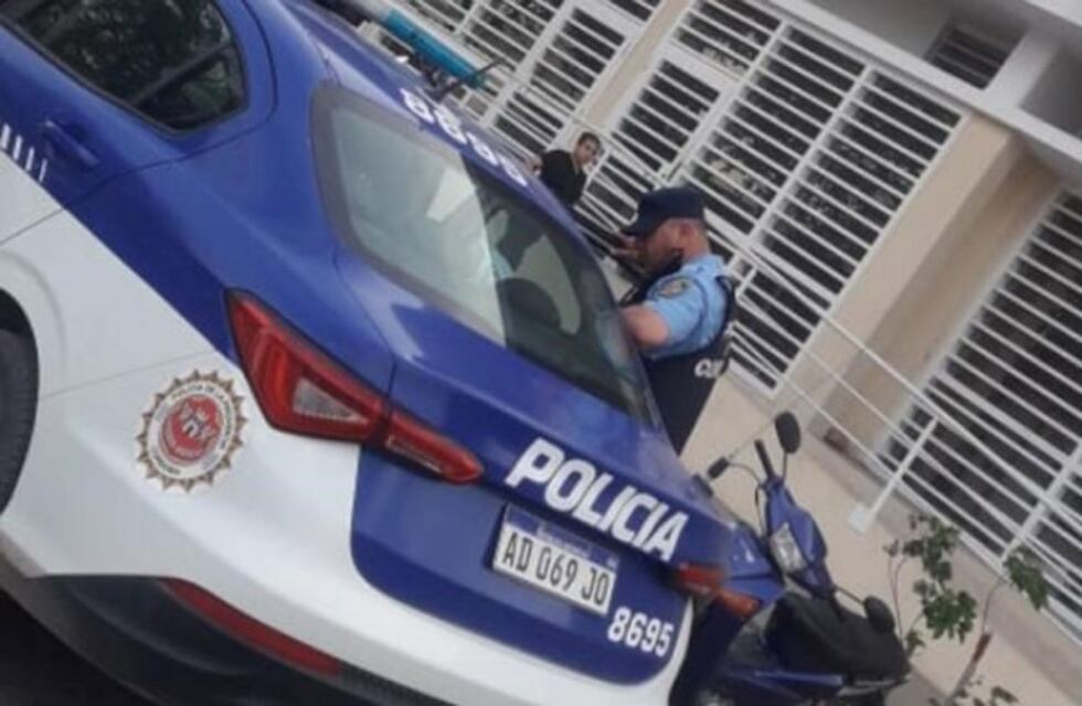 Cruz del Eje: un carlospacense detenido por disturbios y daños en plena vía pública