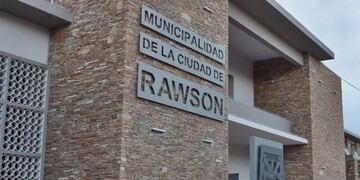 En abril Rawson lanzará un concurso para recategorizar a sus empleados