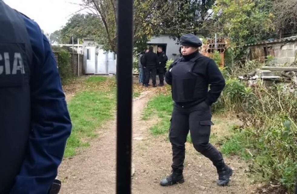 El hombre que ahorcó a su perro en Beltrán pasó por la comisaría pero luego fue liberado