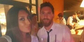 Messi estuvo en una fiesta y nadie quiso quedarse sin su foto.