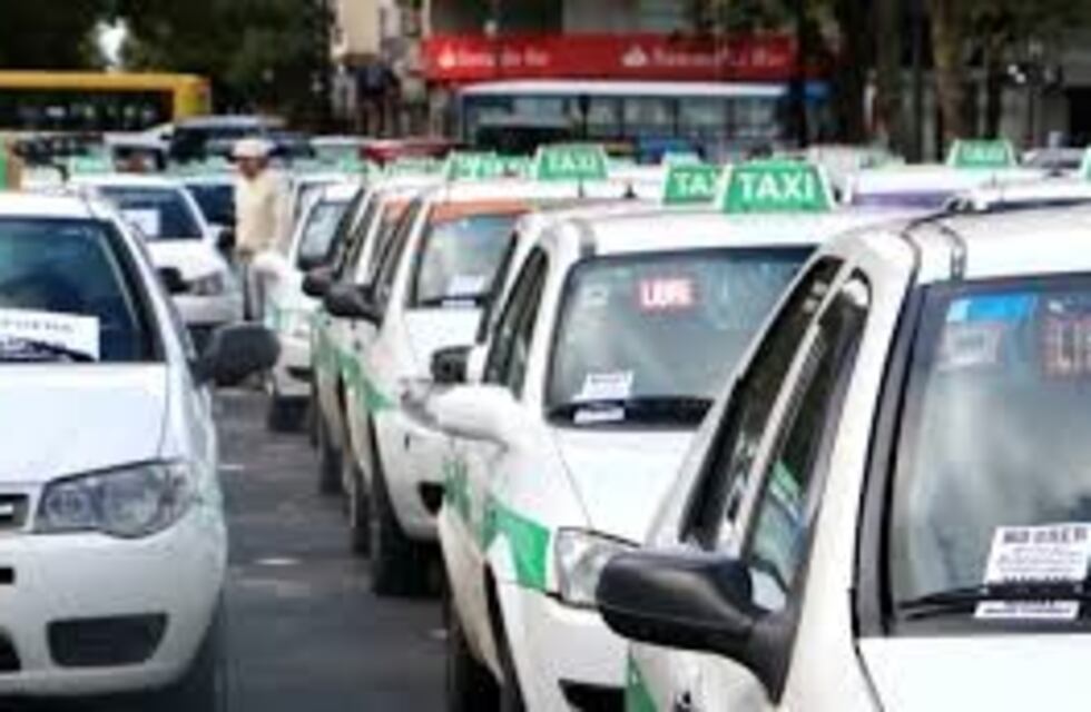 Comienza a tomar forma la aplicación de Taxis para brindar mayor seguridad en La Plata