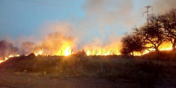 Incendio en Estancia Grande y El Volcán\u002E