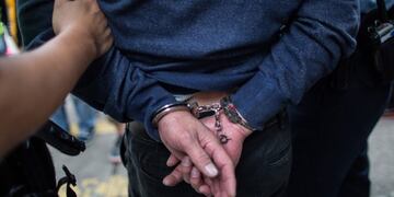 Hombre detenido: Imagen ilustrativa