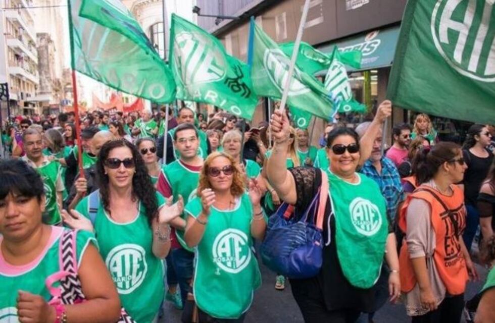 La Provincia reintegrará el día descontado a los empleados de la administración central