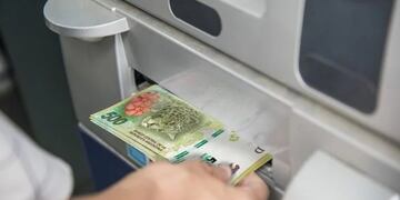 Este viernes cobran los estatales de San Luis\u002E