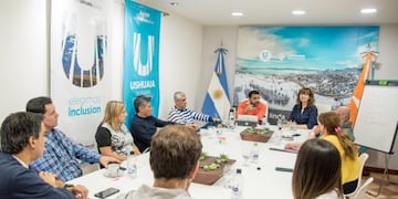 Reunión de trabajo Municipalidad y Gobierno