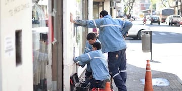 En total fueron cinco nuevos allanamientos sobre domicilios con conexiones clandestinas de la EPE\u002E (Archivo)