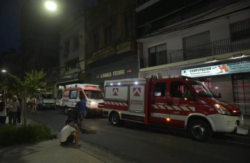 Clausuraron el ascensor de un edificio en Rioja al 1300 tras la caída fatal de una mujer