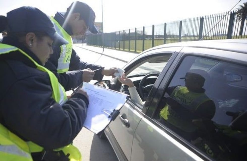 Avanza proyecto para bajar el costo de las multas en Santa Fe