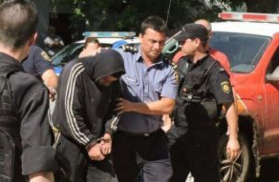 El hijo de la arquitecta asesinada reiteró que se trató de un accidente doméstico y sigue detenido