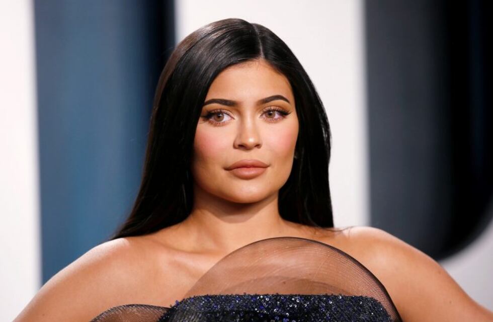 Kylie Jenner celebró su cumpleaños con un vestido de cristales: cuánto cuesta y quién lo diseñó