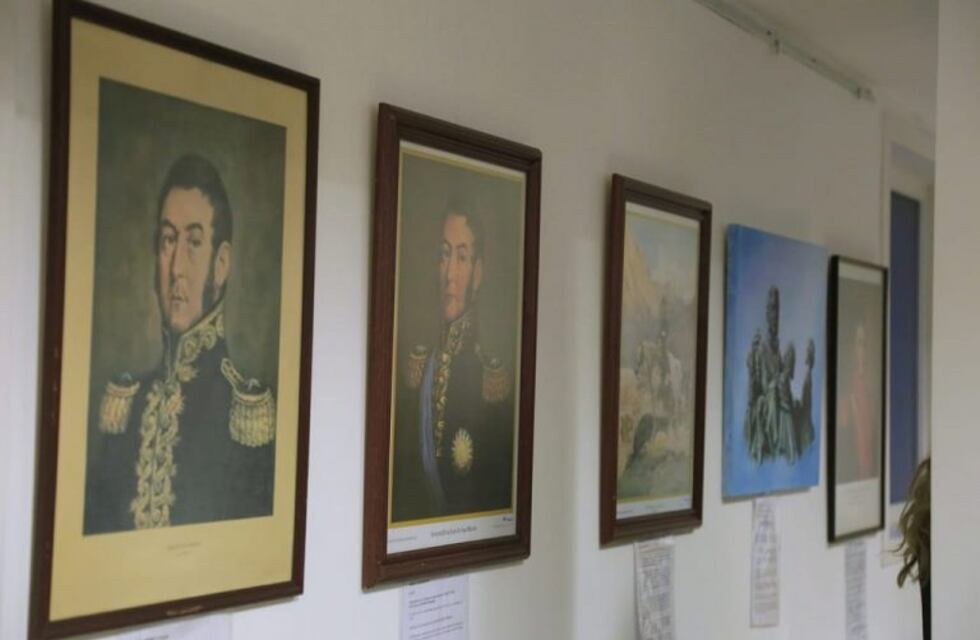 Quedó inaugurada la muestra del Libertador en Río Grande