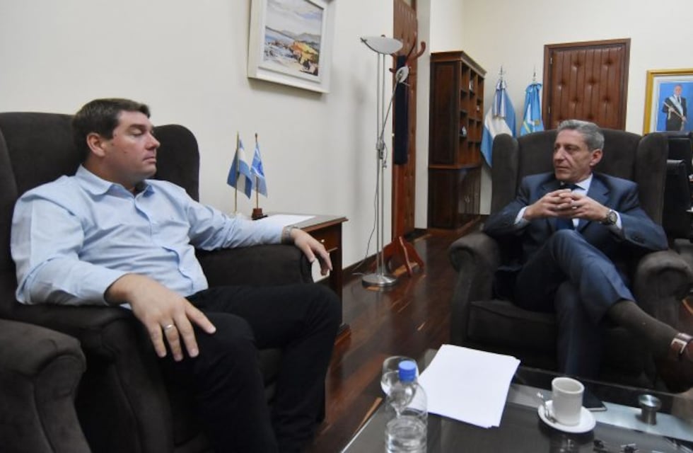 Arcioni recibió al Intendente de Rawson en Casa de Gobierno