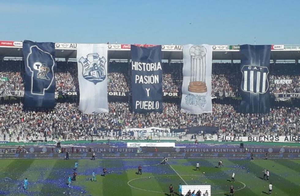 Los hinchas de Talleres y los telones para un gran espectáculo