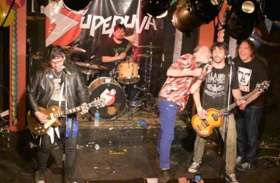 Habló uno de los músicos de Superuva: "Fue una agresión directa"