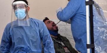 Los números de contagios siguen siendo altos en Córdoba, pero por debajo del récord\u002E