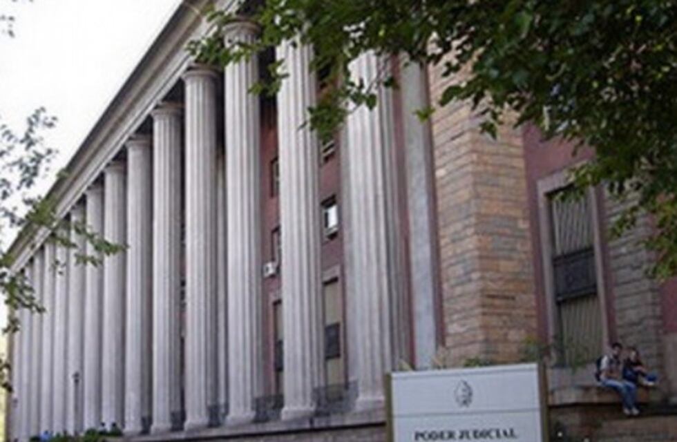 El Colegio de Abogados denunció por abuso a un abogado