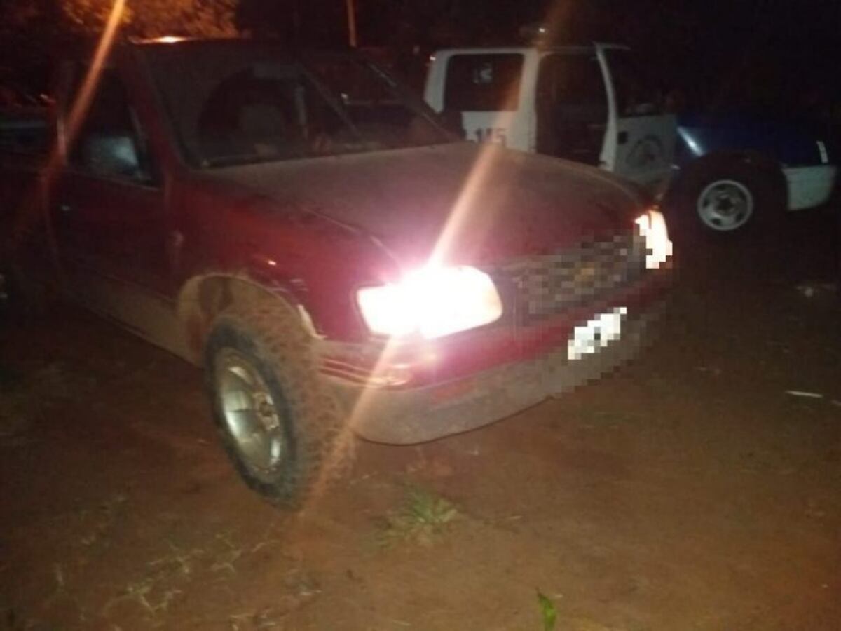 Camioneta robada en Eldorado